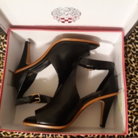 NIB Vince Camuto Black Leather Frasper Open Toe Heels  Size12 - Picture 2 of 5